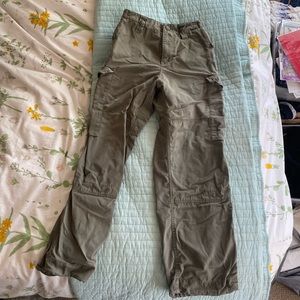 Aritzia Cargo Pants
